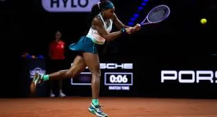 Cori Gauff Goyah, Tapi Tetap Bertahan Di Stuttgart