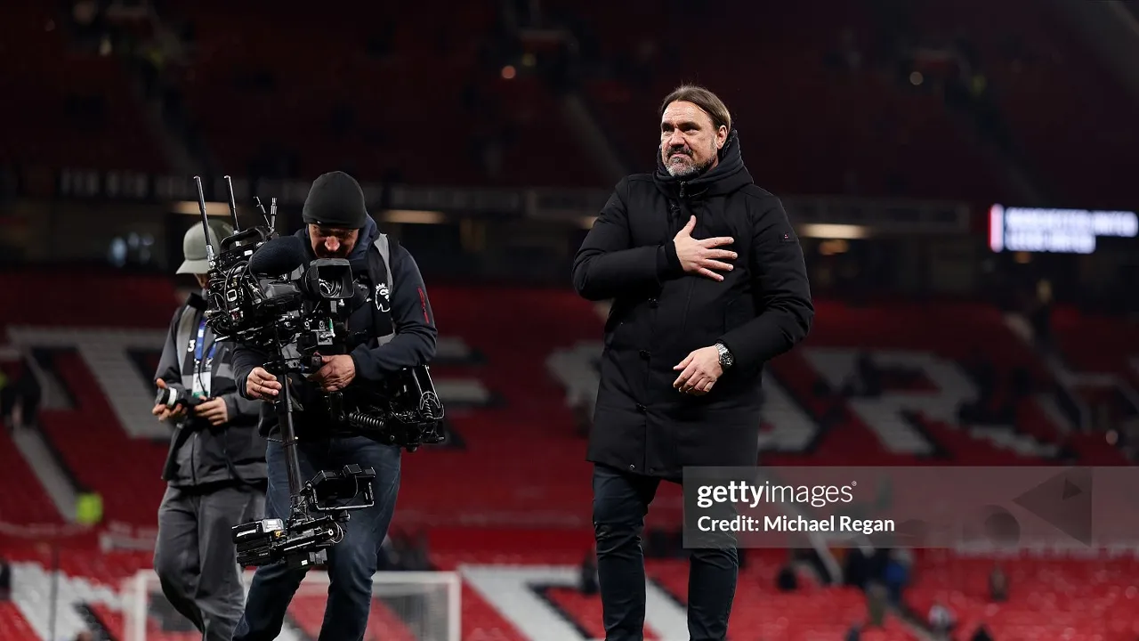 Daniel Farke tunggu kabar Anton Stach dan Daniel James
