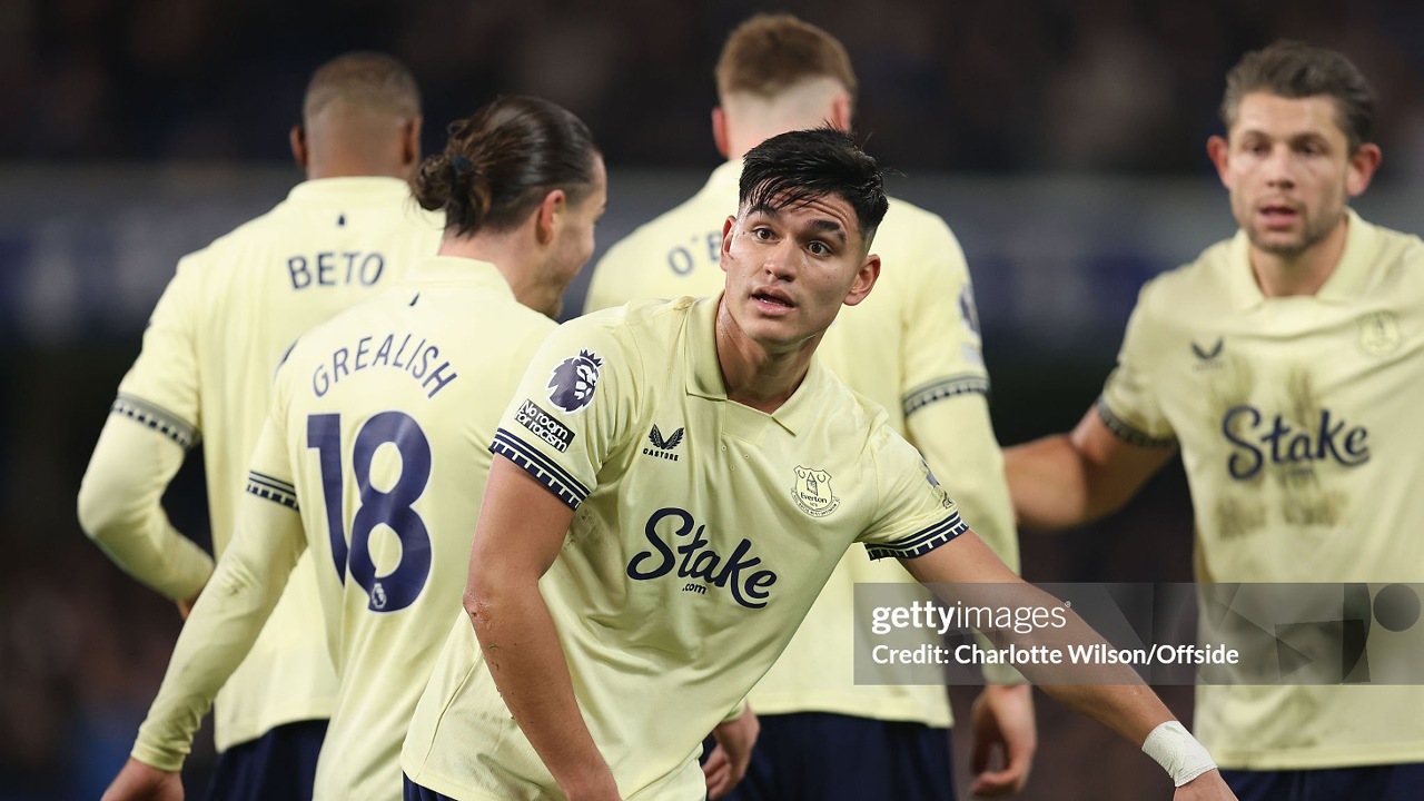 David Moyes Tahan Kepergian Carlos Alcaraz dari Everton