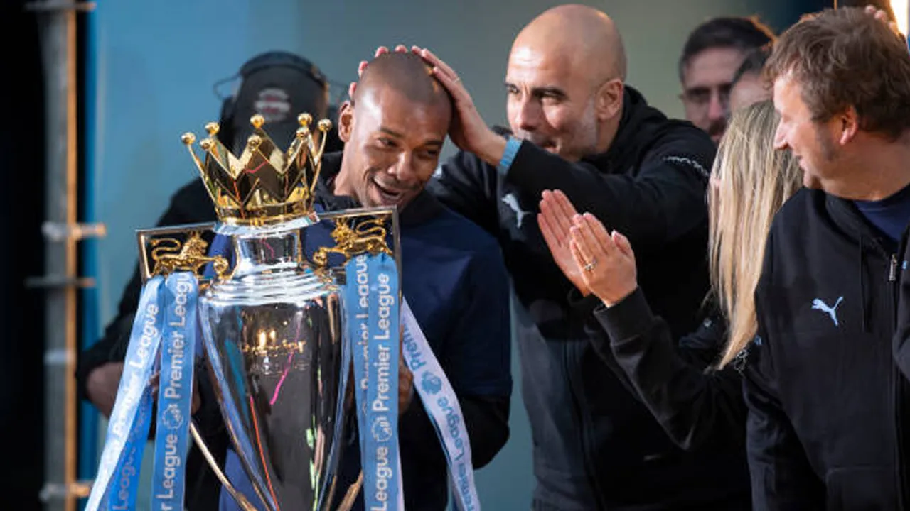 Fernandinho Cerita Peran Pelindung di Balik Pesona City Era Pep Guardiola