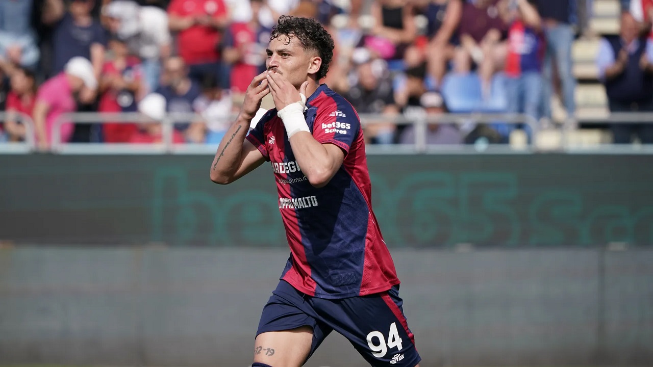 Kembali Sebagai Lawan, Sebastiano Esposito Curi Perhatian San Siro