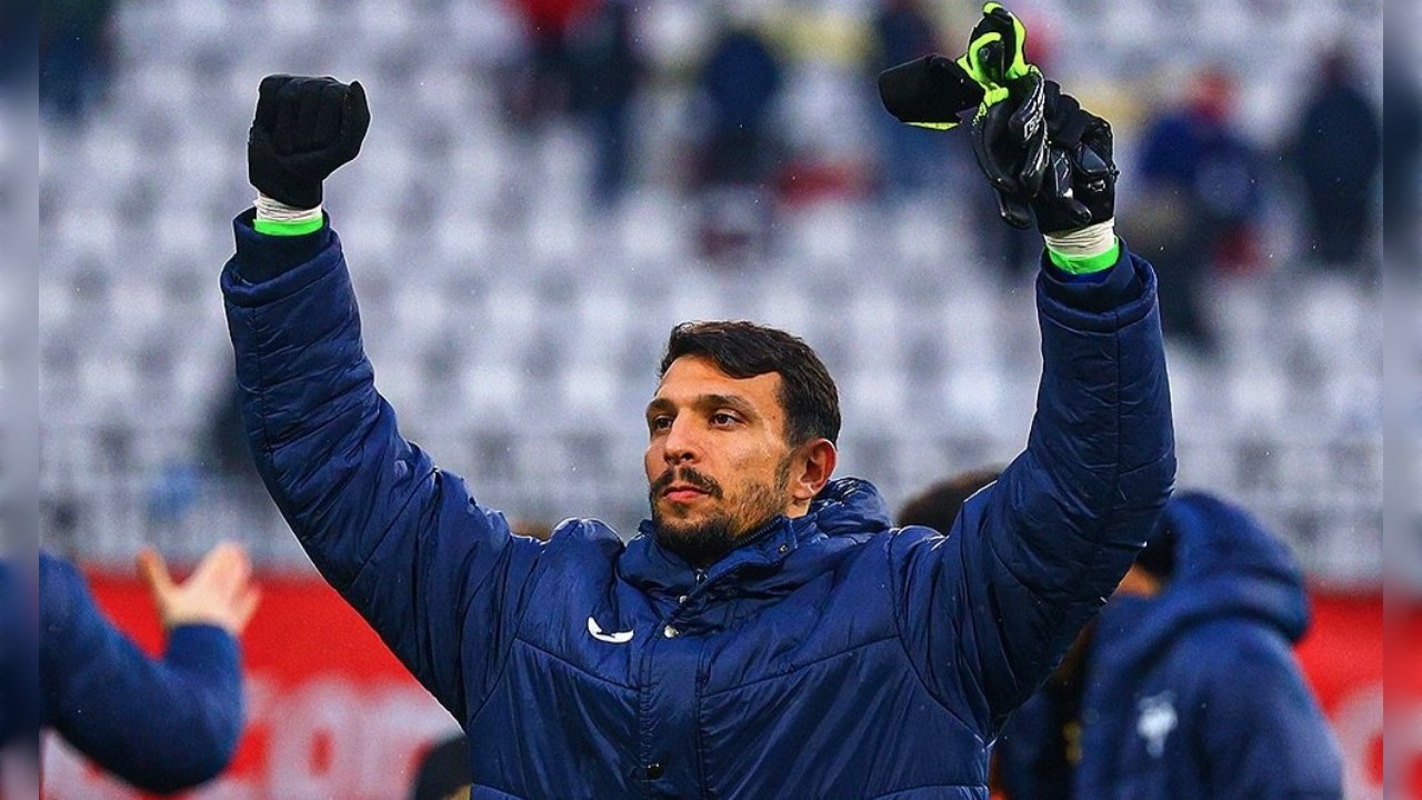 Krisis Penjaga Gawang Lazio Incar Alessandro Berardi