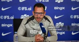 Liam Rosenior Yakin Chelsea Bisa Bangkit di Tengah Tren Buruk