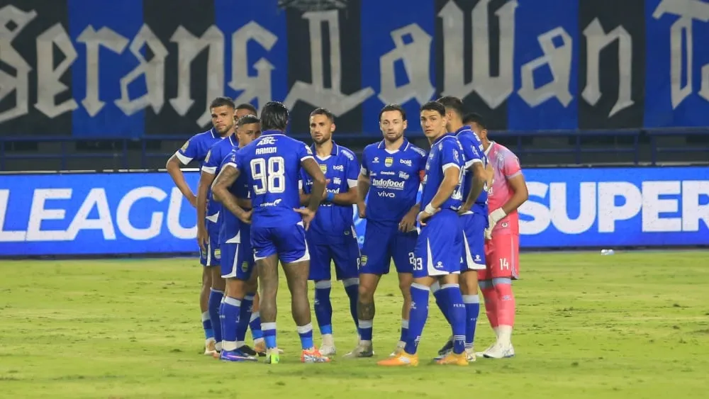 Persib Siap Hadapi Dewa United Meski Tanpa Dukungan Penonton - sumber: (ileagueid)