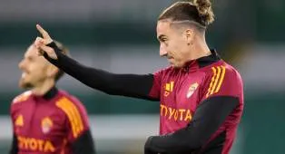 Spekulasi Masa Depan Tsimikas di Liverpool Usai Kegagalan di Roma