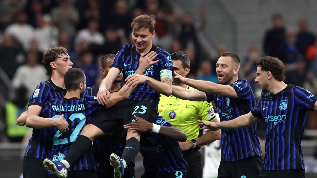 Aksi Kocak Thuram Paksa Nicolo Barella Tersenyum Pasca Cetak Gol Indah