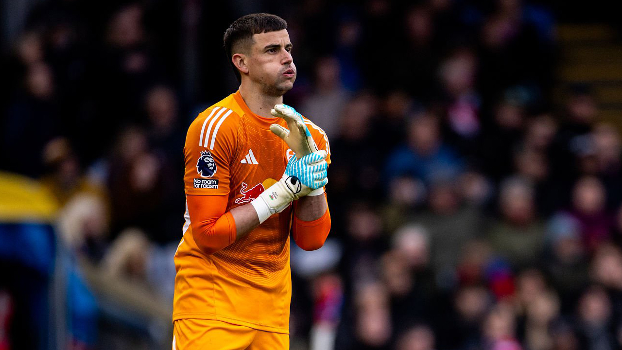 Butuh Kiper Tangguh, Tottenham Malah Dekati Karl Darlow