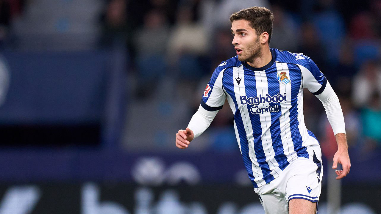 Gagal Bersinar, Real Sociedad Pertimbangkan Lepas Arsen Zakharyan