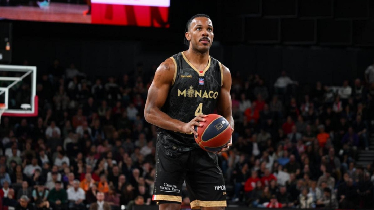 Jaron Blossomgame Tak Gentar Hadapi Panathinaikos Aktor