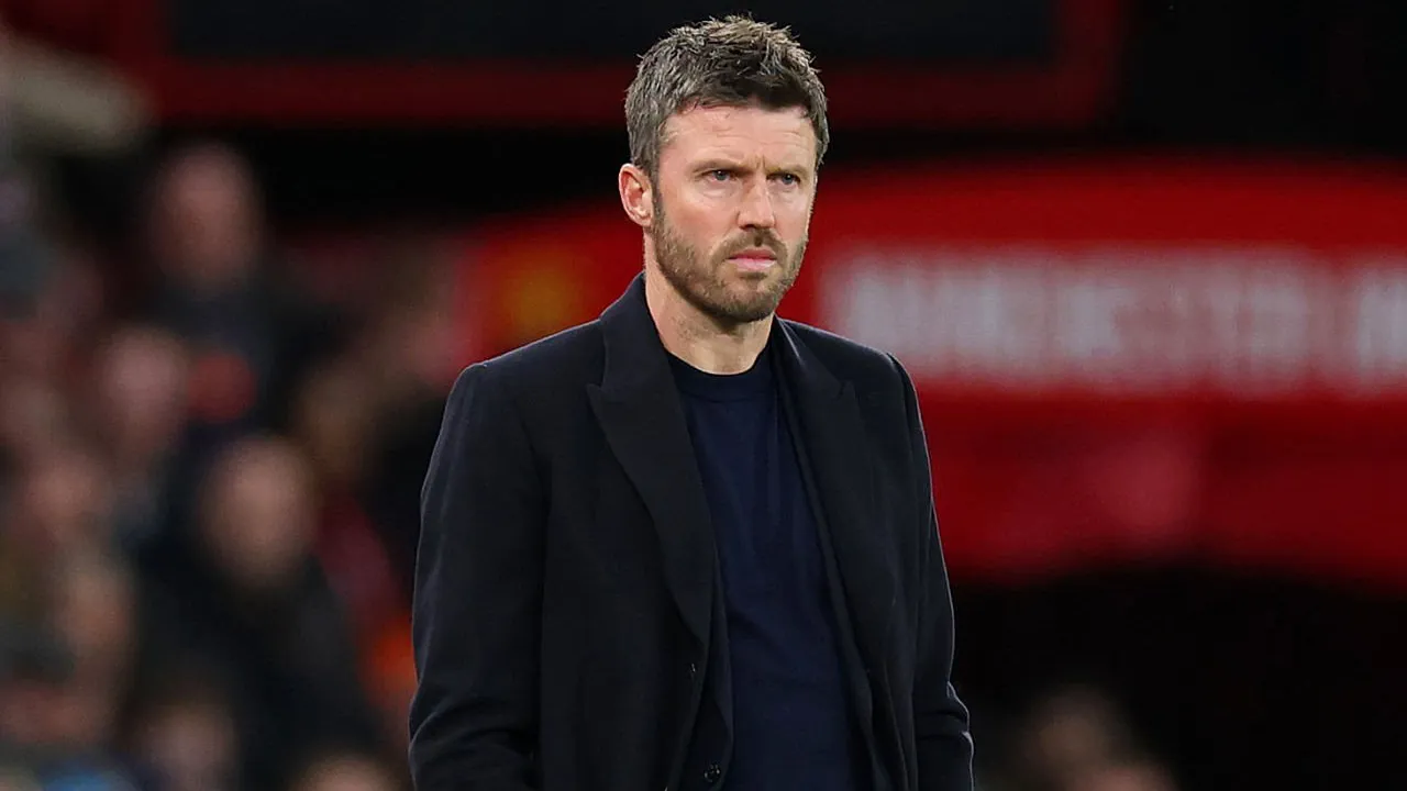 Jelang Lawan Chelsea, Michael Carrick Update Kondisi Dorgu dan Mainoo