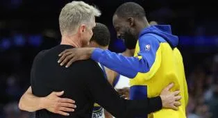 Kiprah Warriors Usai, Kerr Sampaikan Pesan Haru ke Curry