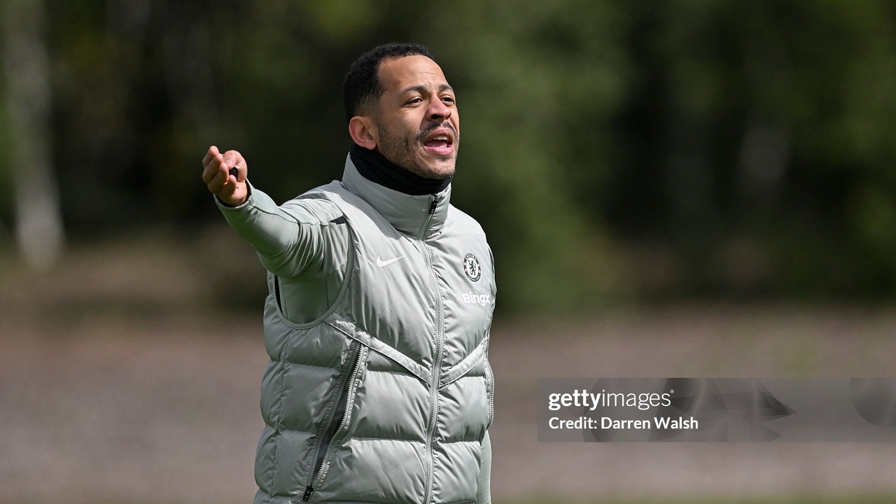 Lawan MU, Liam Rosenior Minta Chelsea Cetak Gol Lebih Dulu