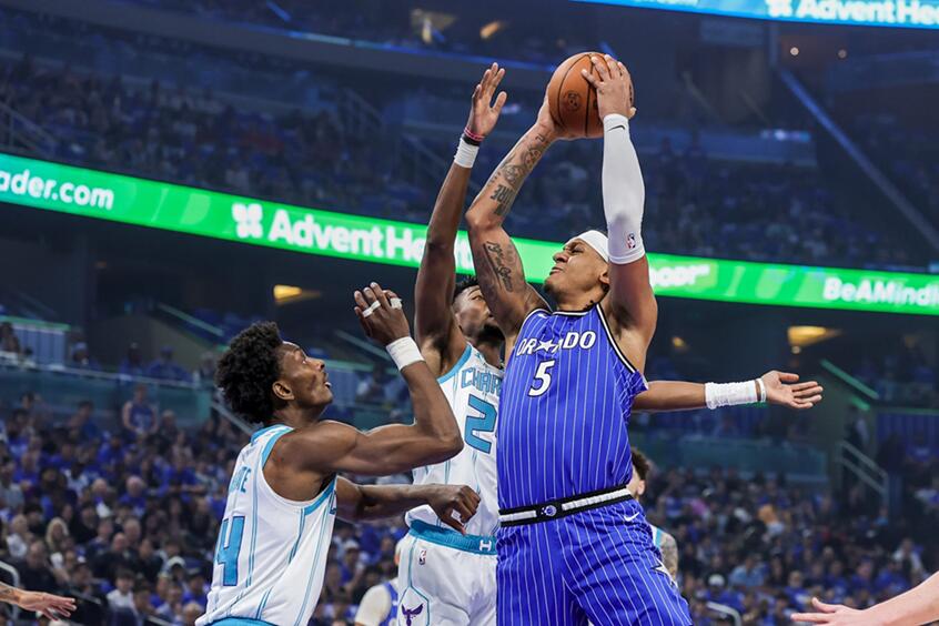 Magic Tumbangkan Hornets, Tantang Pistons di Playoff NBA