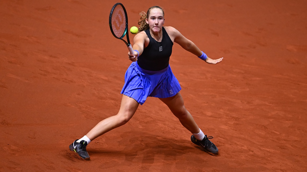 Mirra Andreeva Pertahankan Dominasi Atas Iga Swiatek Di Stuttgart