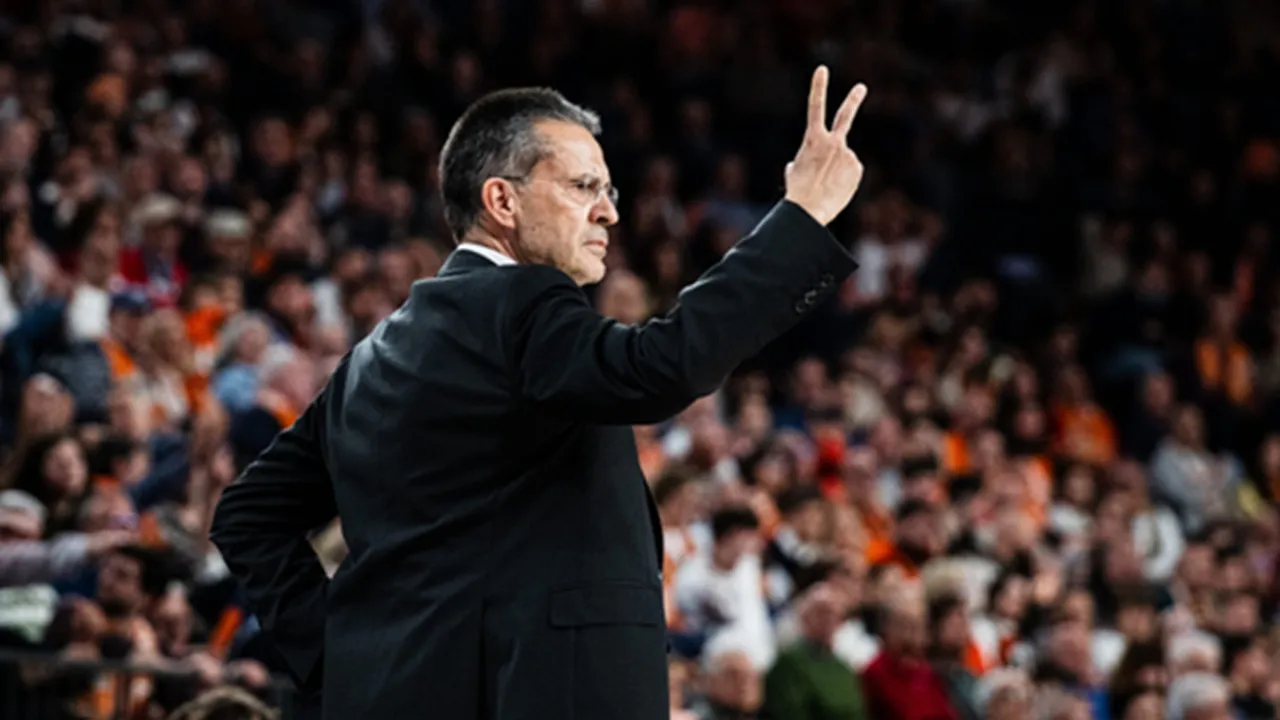 Pedro Martinez Ungkap Ambisi Valencia di Playoff EuroLeague