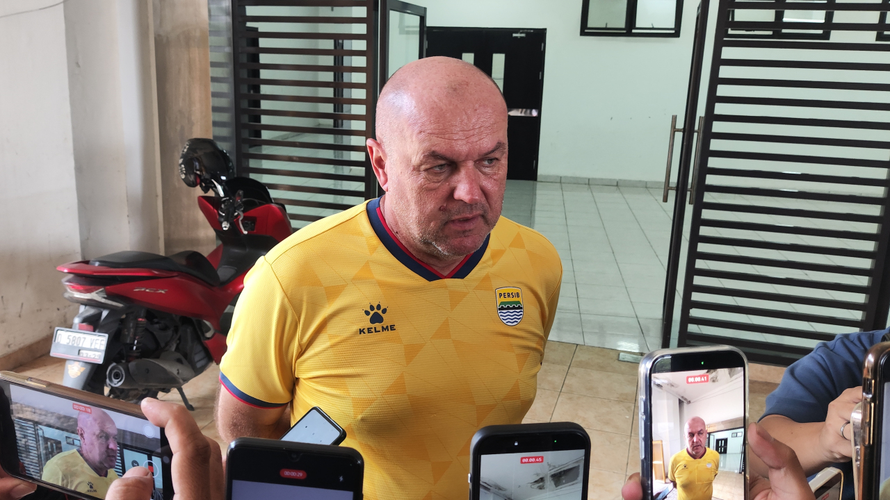 Persib Waspadai Potensi Dewa United Meski di Papan Tengah