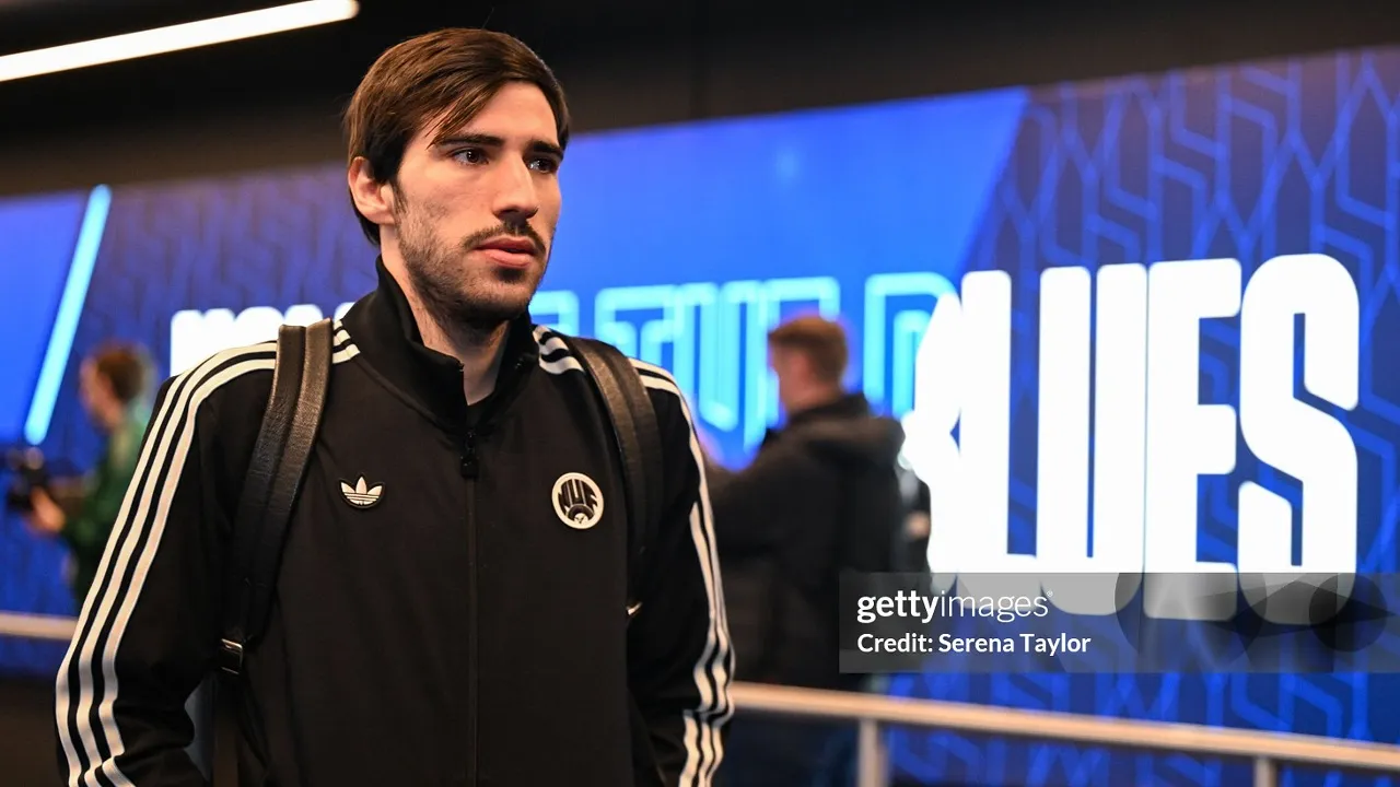 Sandro Tonali Abaikan Rumor Transfer dan Fokus di Newcastle
