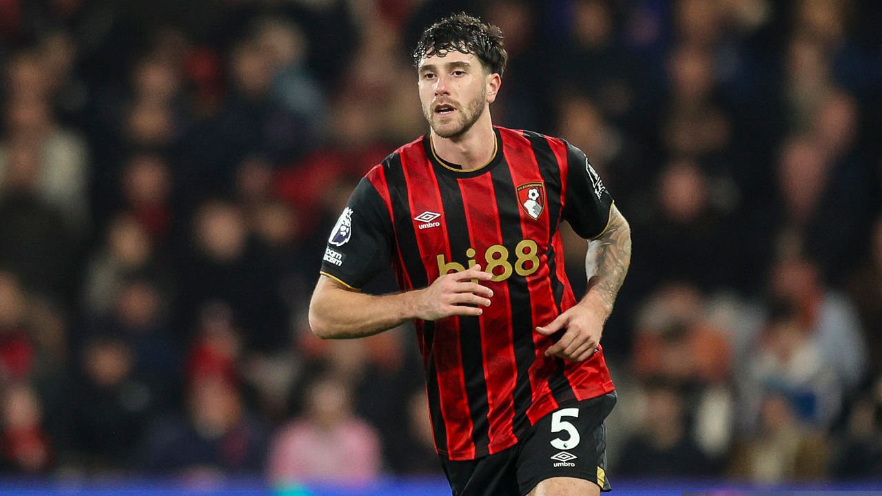 Spurs Siapkan Marcos Senesi Jadi Pengganti Cristian Romero