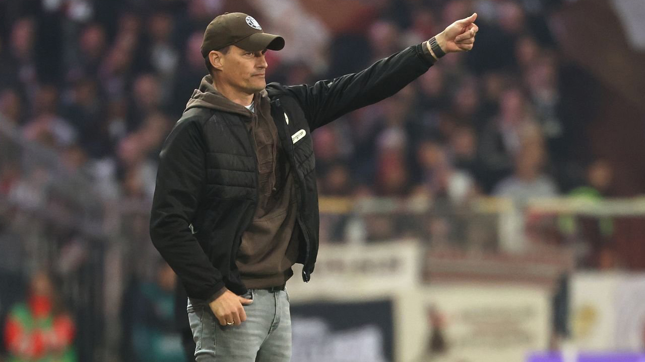 St Pauli Gagal Menang, Alexander Blessin Soroti Kontroversi Penalti