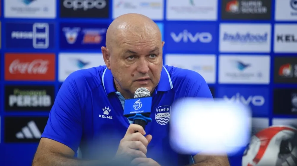 Bojan Hodak Hampir Cetak Rekor 200 Laga Bersama Persib - sumber: (ileagueid)