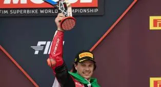 Hasil Race Superpole WSBK Belanda: Bulega Lanjutkan Dominasi