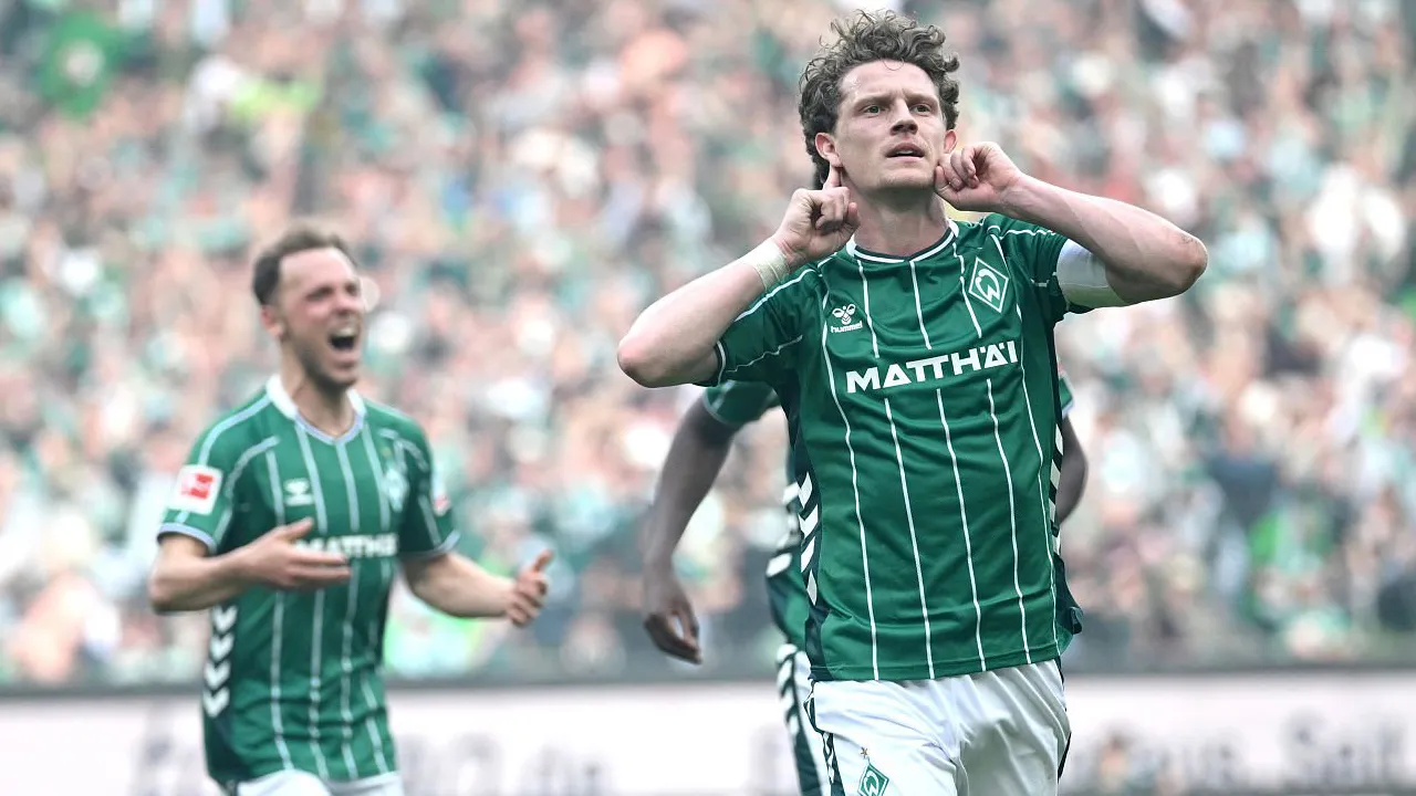 Jens Stage Puji Performa Solid Bremen Saat Kalahkan Hamburg