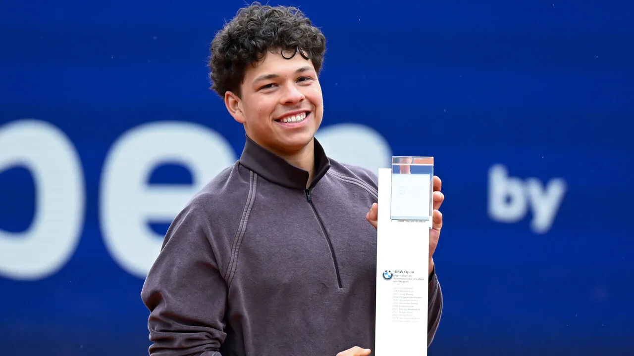 Kampiun Di Munich, Ben Shelton Torehkan Tonggak Bersejarah