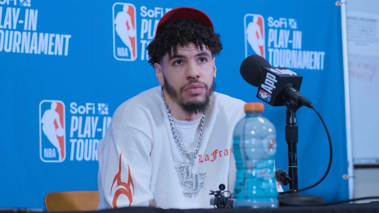 LaMelo Ball Bantah Ada Konflik dengan Bam Adebayo - sumber: (mainbasket)