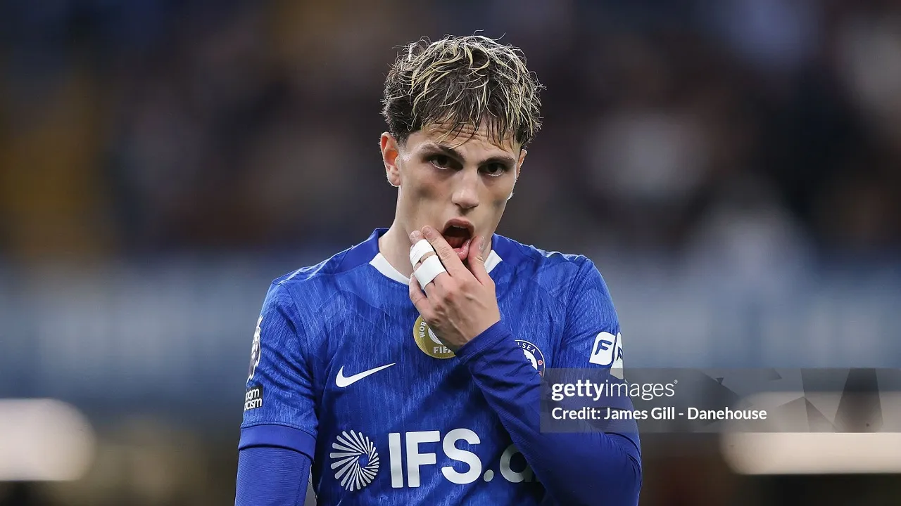 Paul Robinson Kritik Alejandro Garnacho Usai Chelsea Dipermalukan MU