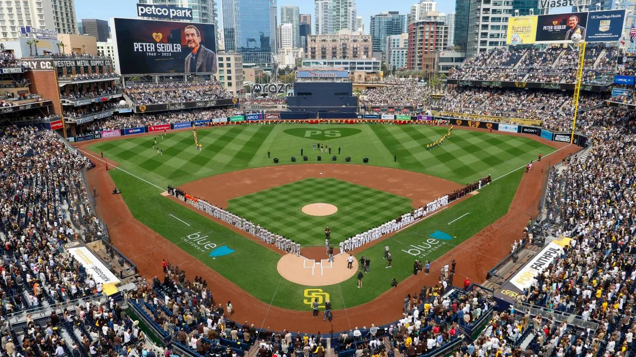 Angka pembelian San Diego Padres tersebut berpotensi menjadi rekor tertinggi dalam sejarah transaksi waralaba MLB. (Foto: AP)