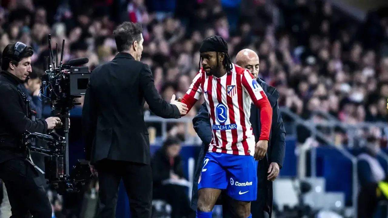 Simeone Jelaskan Alasan Mengganti Lookman di Final Copa del Rey