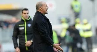 Susun Daftar Belanja, Max Allegri Beri Perhatian Khusus di Lini Belakang