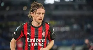 AC Milan Berusaha Yakinkan Luka Modric Untuk Bertahan di Musim Depan