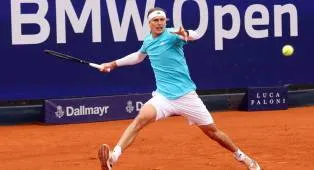 Alexander Zverev Akui Ingin Ikuti Langkah Jannik Sinner Dan Carlos Alcaraz