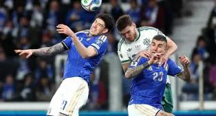 Bastoni Tolak Tawaran Liverpool, Pilih Barcelona