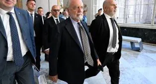 De Laurentiis Kritik Abete dan Sebut Malagò Kurang Cocok untuk FIGC