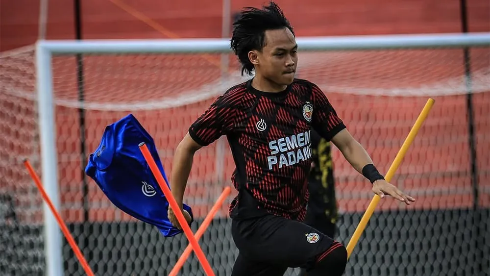 Firman Juliansyah Siap Tampilkan Performa Terbaik Melawan Persijap - sumber: (ileagueid)