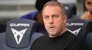 Hansi Flick Tunda Rencana Transfer Barcelona