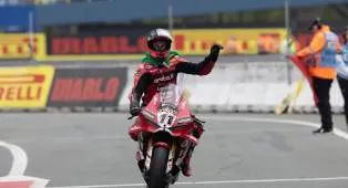 Hasil Race 2 WSBK Belanda: Bulega Menyamai Rekor Razgatlioglu