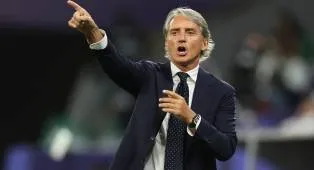 Mancini Kembali ke Coverciano, Enggan Bahas Isu Timnas Italia