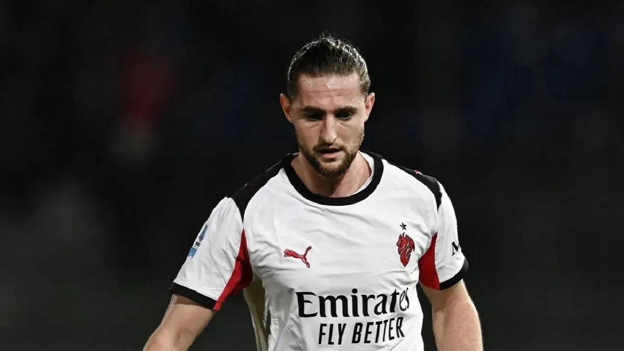 Nicolo Schira: Dapat Tawaran Fantastis, Adrien Rabiot Bertahan di Milan