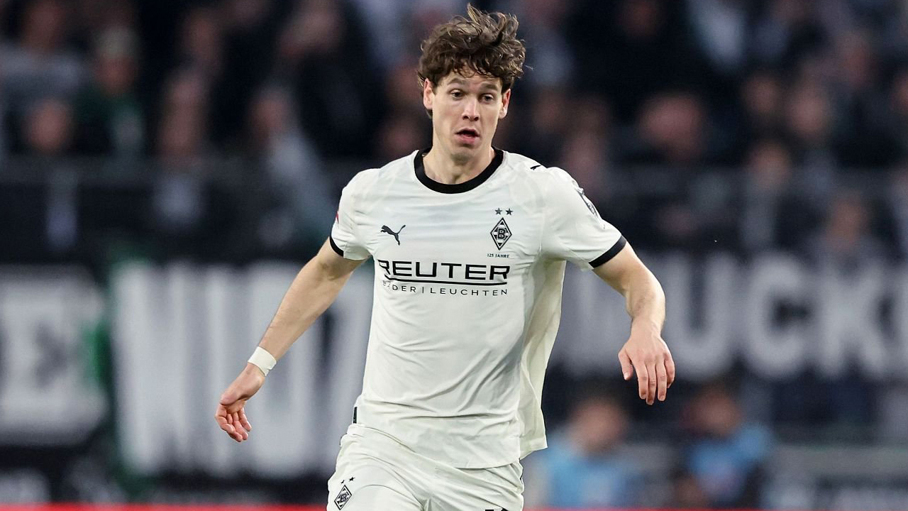 Philipp Sander Kecewa Gladbach Kehilangan Kemenangan di Detik Terakhir