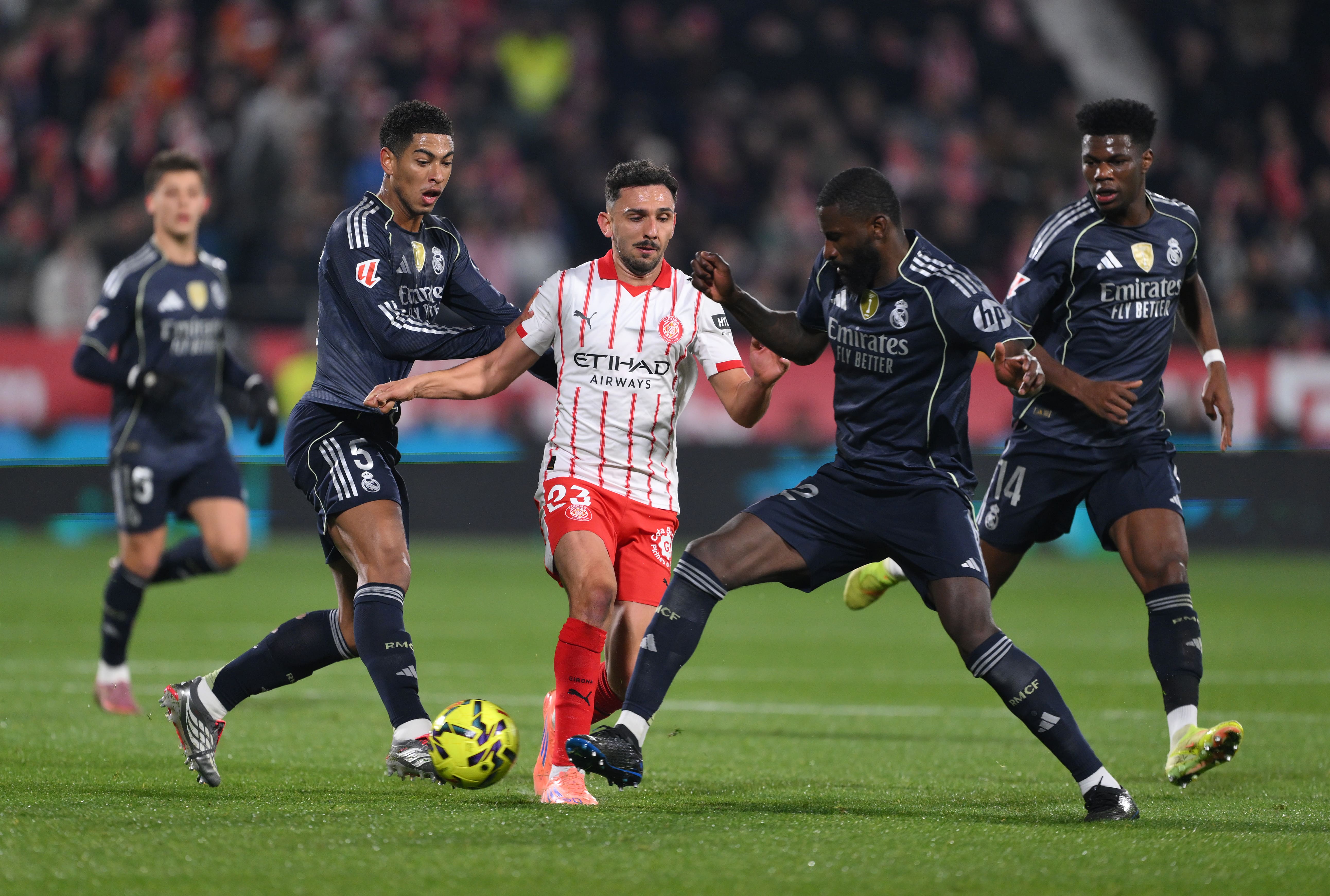 Real Madrid Ajukan Kontrak Baru untuk Rudiger