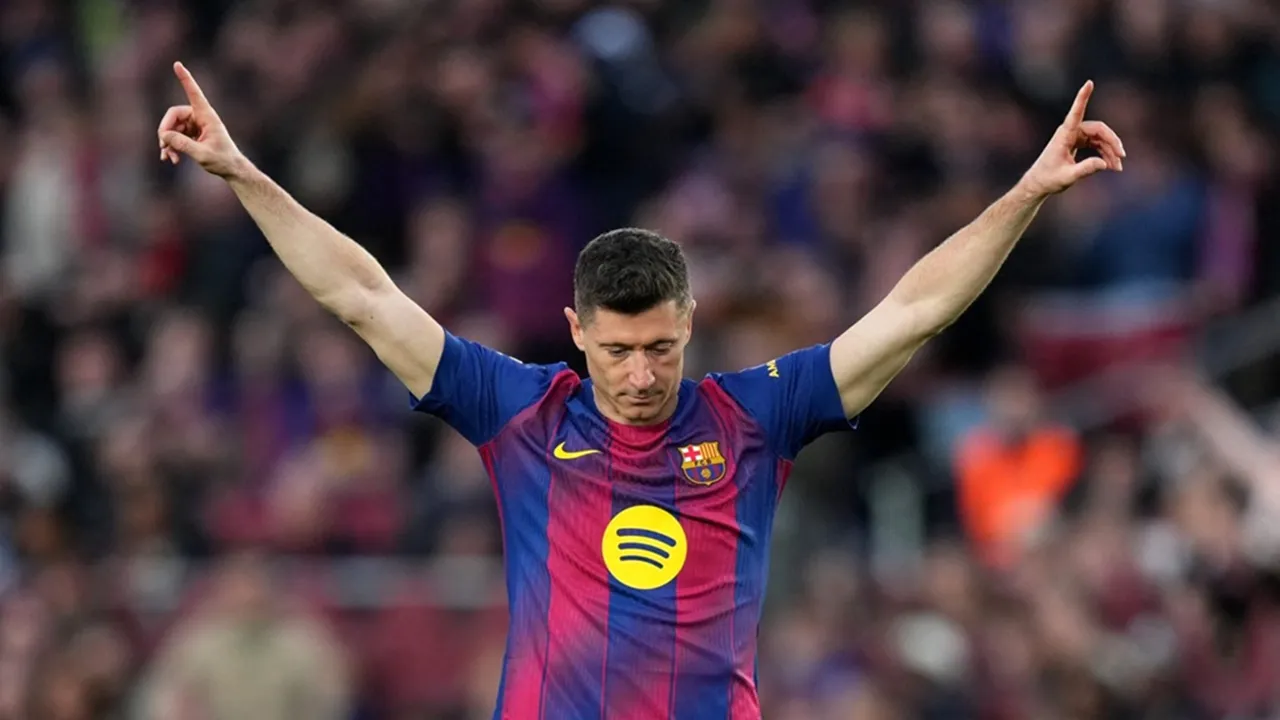 Robert Lewandowski Kemungkinan di Bulan Terakhir Bersama Barcelona