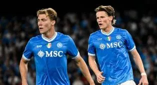 Ryan Giggs Desak MU Tarik Pulang Rasmus Hojlund Musim Depan