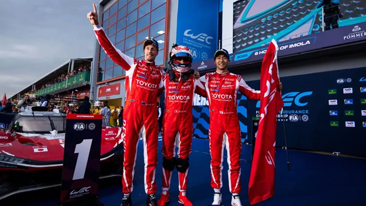 Sebastian Buemi Antarkan Toyota Permalukan Ferrari di Sirkuit Imola