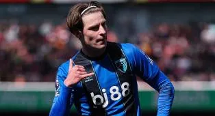 Alex Scott Dibanderol Mahal, MU dan Chelsea Siap Bertarung