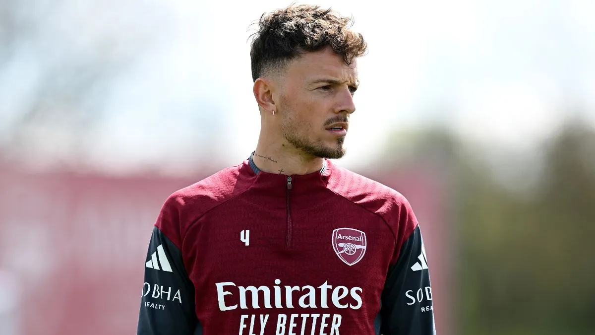 Ben White Enggan Berduel dengan Martinelli di Latihan Arsenal - sumber: (footballlondon)