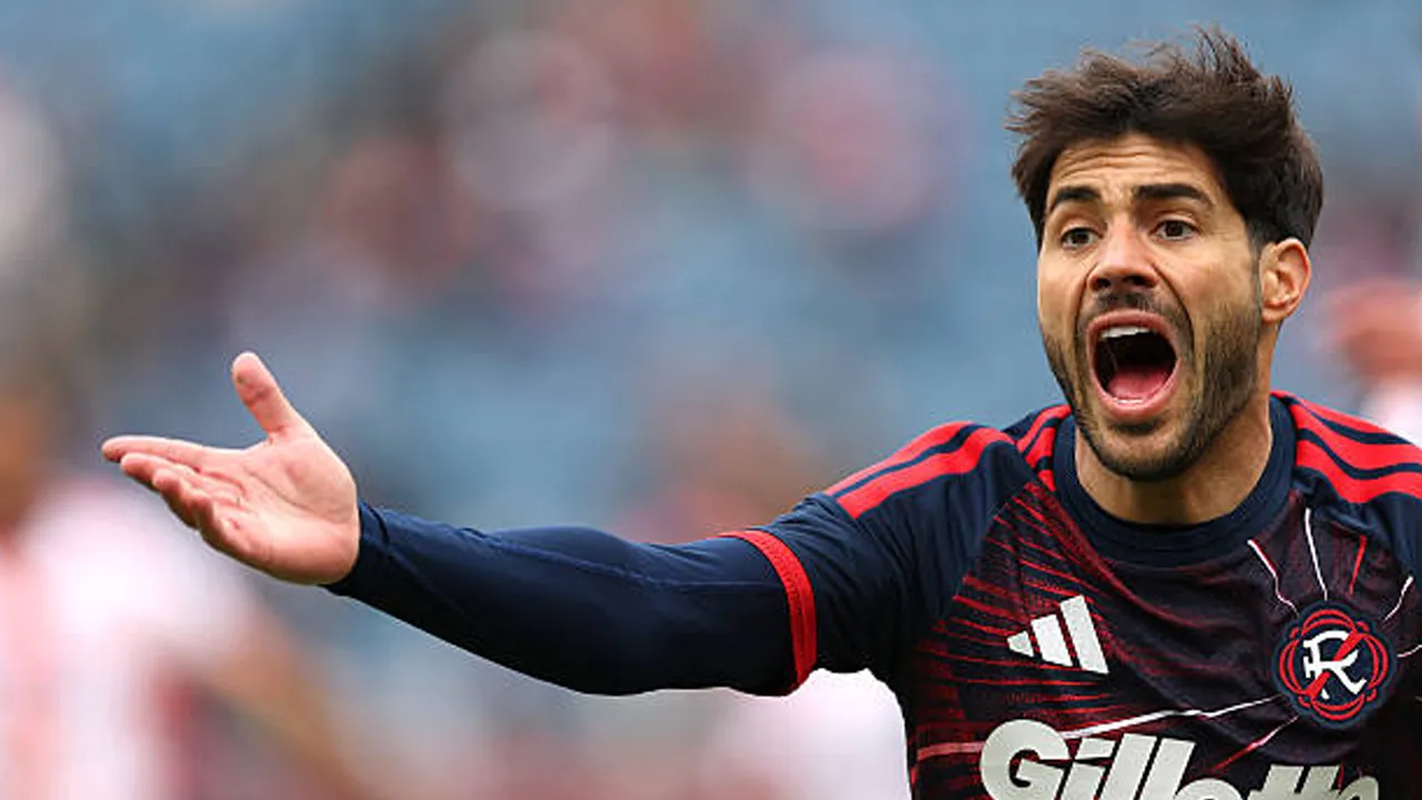 Carles Gil Yakin New England Revolution Sedang Menuju Tim Juara