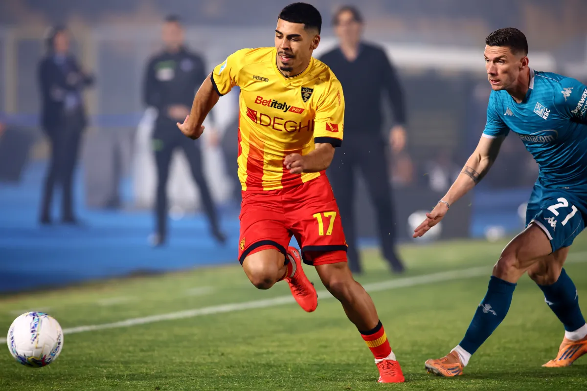 Cedera Gosens Jadi Pukulan Berat bagi Fiorentina - sumber: (footballitalia)